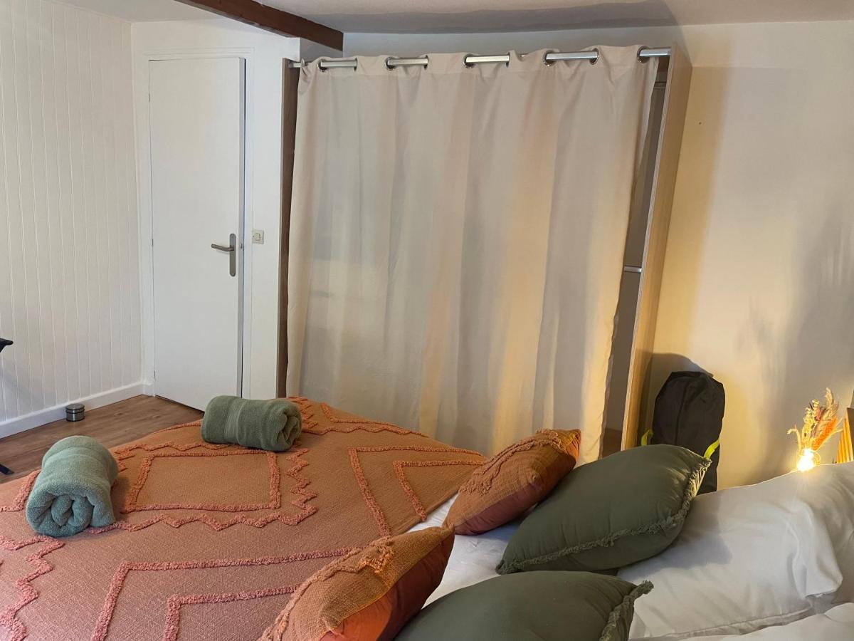 Ferienwohnung Un Cocon Au Coeur De La Champagne Avec Parking Épernay Exterior foto