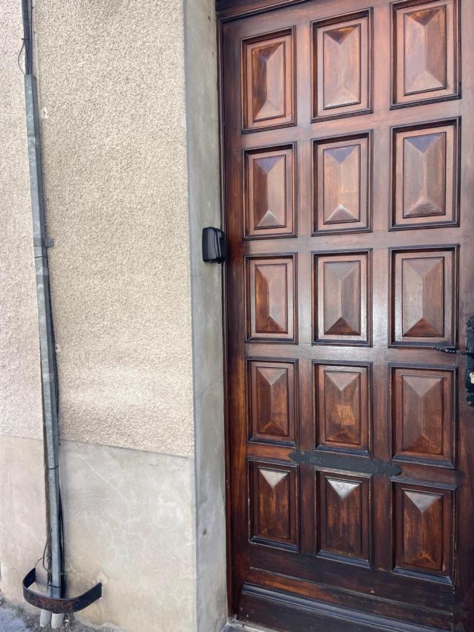 Ferienwohnung Un Cocon Au Coeur De La Champagne Avec Parking Épernay Exterior foto